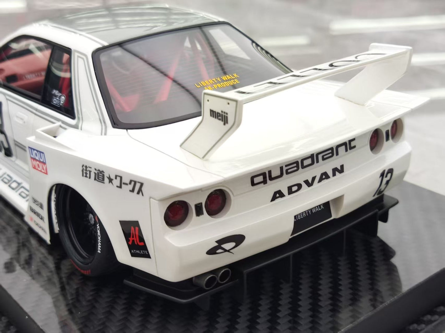 VIP 1/18 Nissan LB-R32 SKYLINE White Paint Resin Car Model VIP174