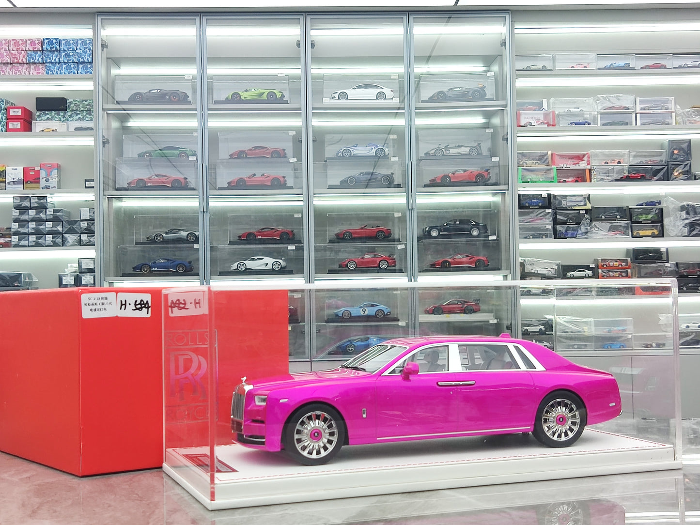 SC 1/18 Rolls-Royce Phantom Eighth Generation Electroplated Rose Red Model Car JS-SC003