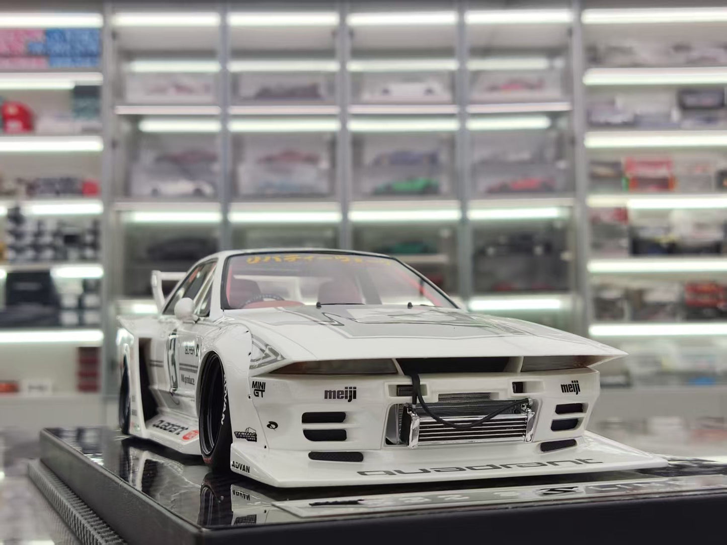 VIP 1/18 Nissan LB-R32 SKYLINE White Paint Resin Car Model VIP174