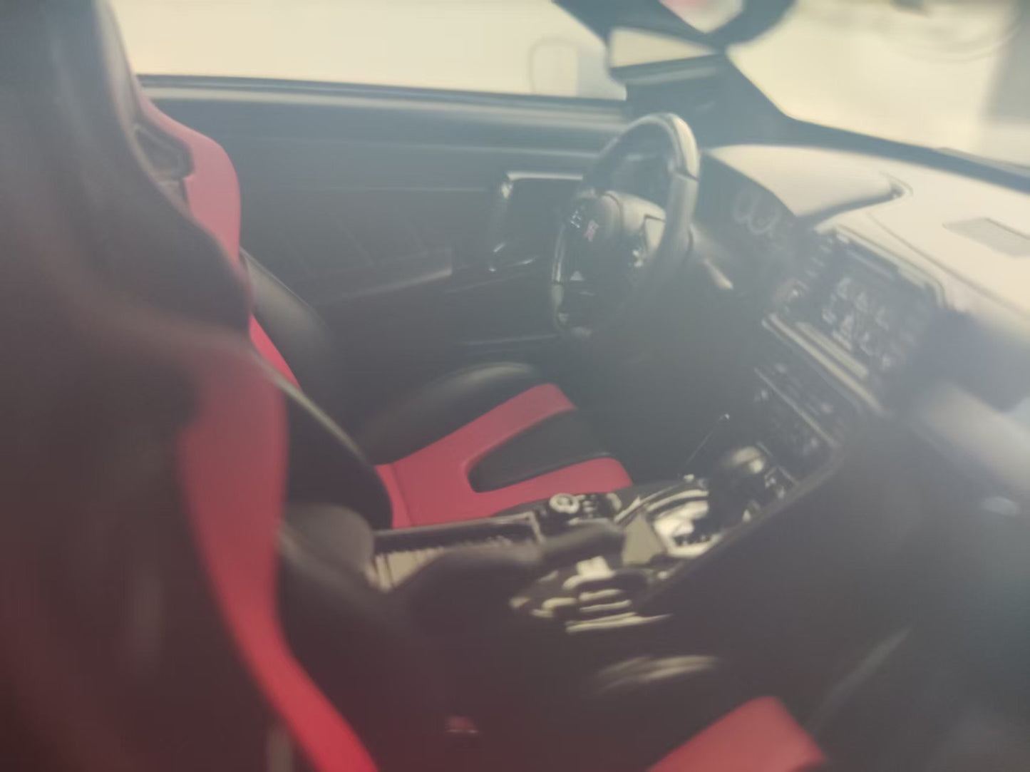 ONE MODEL 1/18 Nissan GTR R35 Midnight Purple ON064