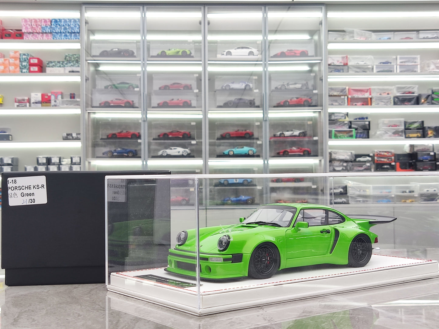 RUNNER 1/18 Porsche KS-R Limited Edition Model Car Ornaments