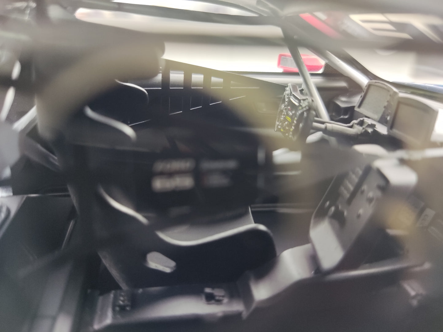 TOPSPEED 1/18 Ford Mustang GT3 #65 Ford Multimatic Motorsports 2024 Blua Livrea Simulada Modelaŭto TS0574