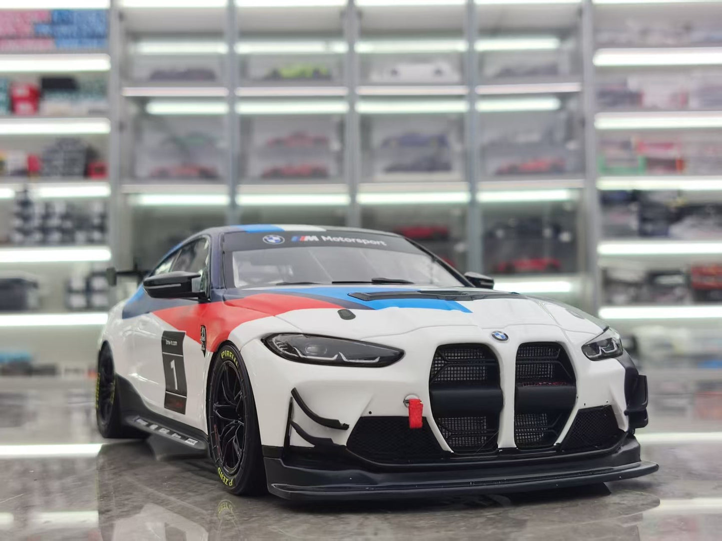 OTTO 1/18 BMW M4 GT4 PRESENTATION Resin Car Model OT1228