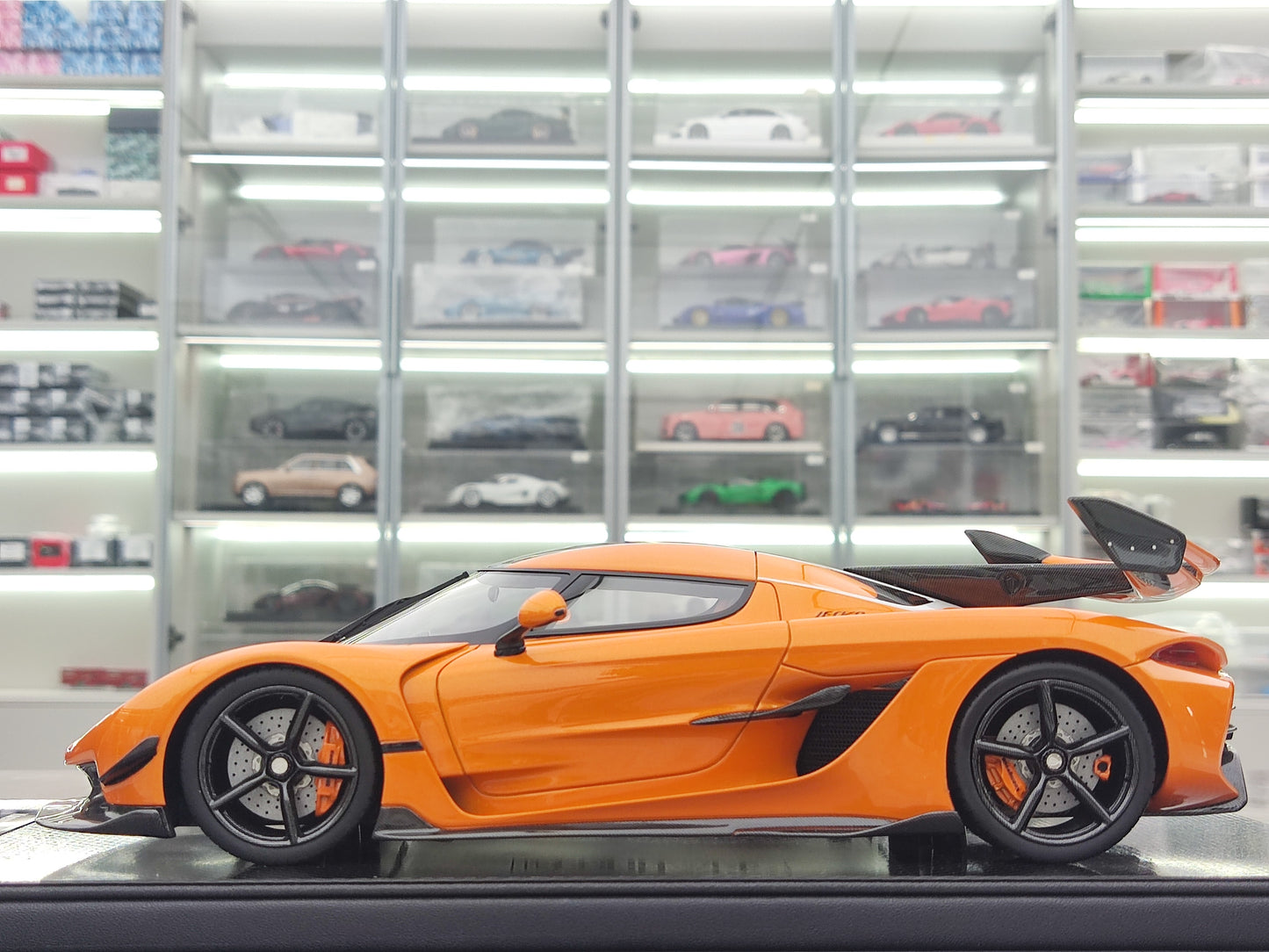 FRONTIART 1/18 Koenigsegg JESKO Orange FA032