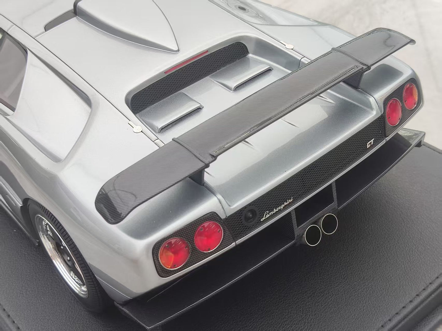 GL 1/12 Lamborghini Diablo GT Metallic Gray Model Car JS-GL006