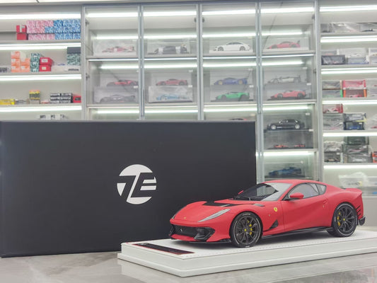 TE 1/18 Ferrari 812 Competizione Matte Red Resin Model JS-TE004