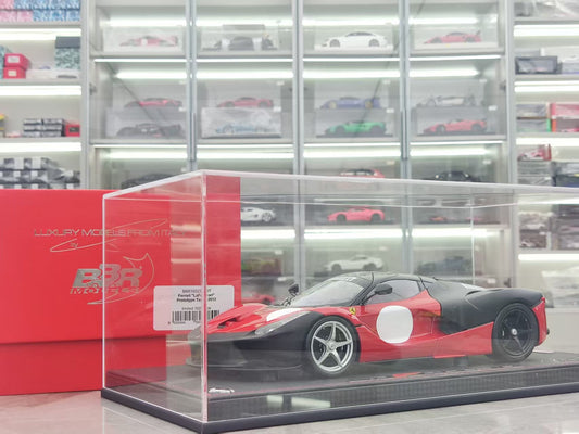 BBR 1/18 Ferrari Laferrari Test Fiorano Red/Matte Black BBR182236ST