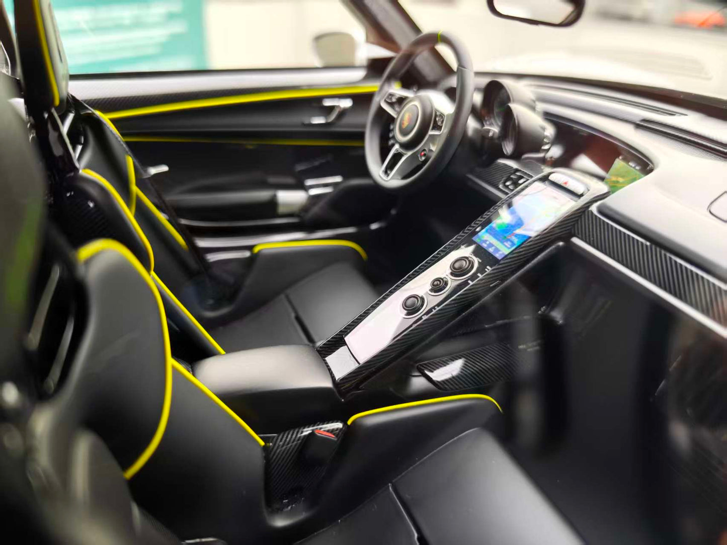 HH 1/8 Porsche 918 Spyde, Silver, HH525