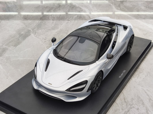 TOPSPEED 1/18 McLaren 750S Silver Car Model TS0546