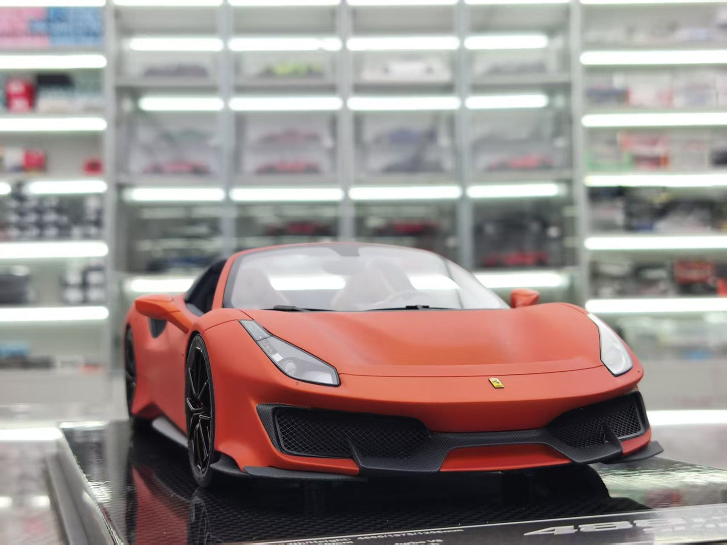 Dino Model 1/18 Ferrari 488 Pista Spider carbon fiber base customized custom color car model FPC997B