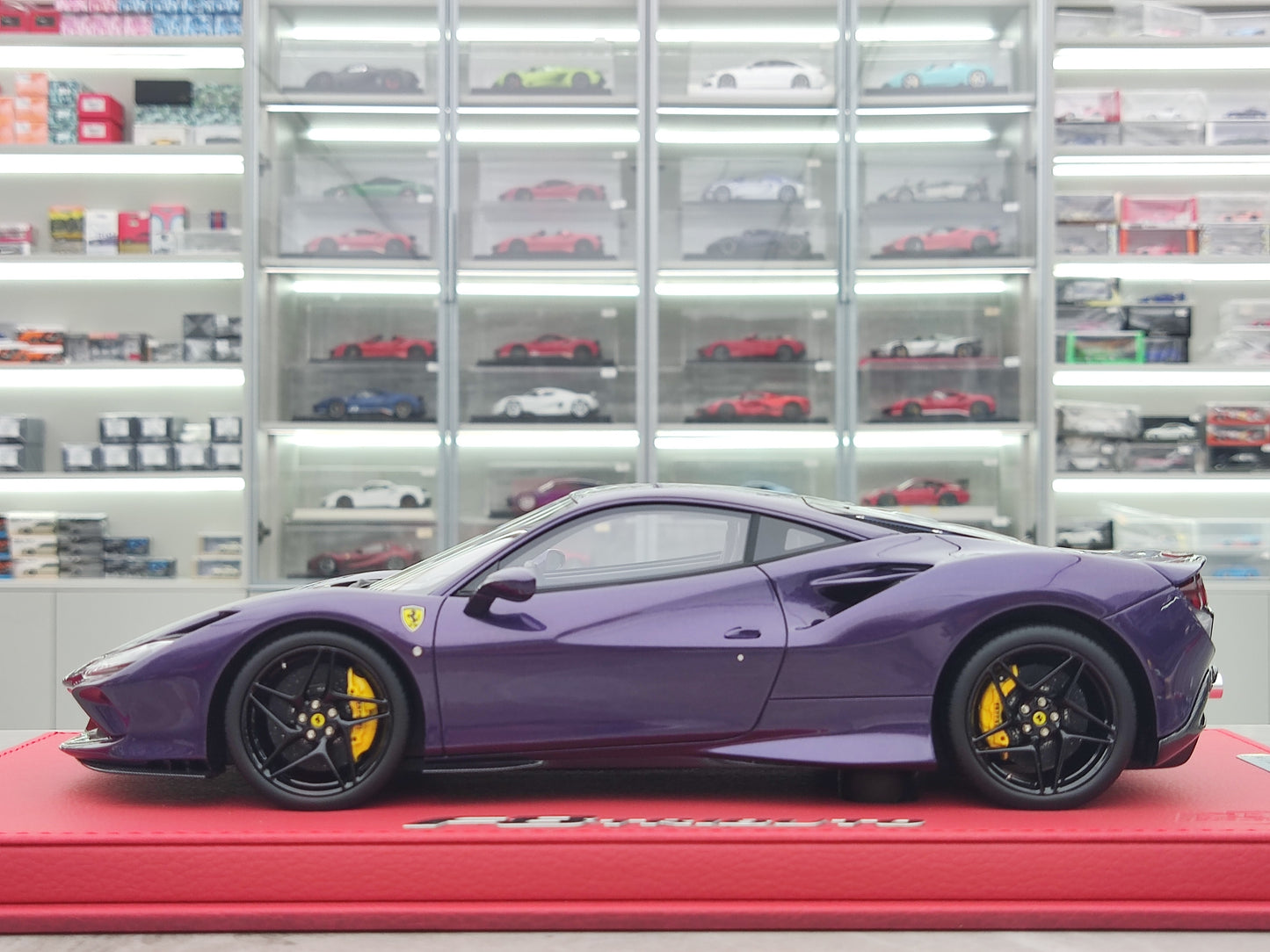 BBR 1/18 Ferrari F8 Hong Kong Purple Limited Edition Simulation Model Car P18171D-25