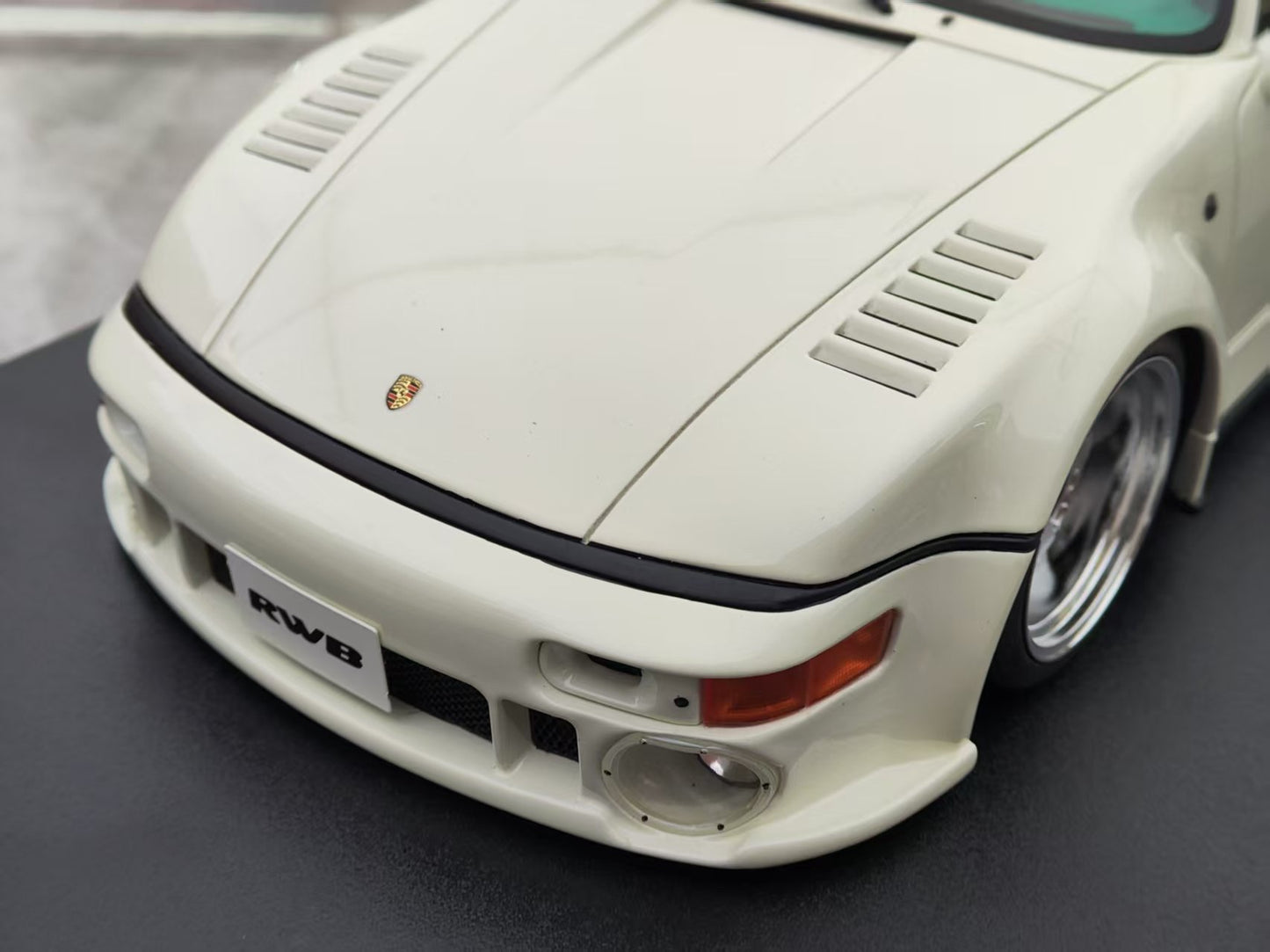 GT SPIRIT 1/18 Porsche RWB Car Model GT506
