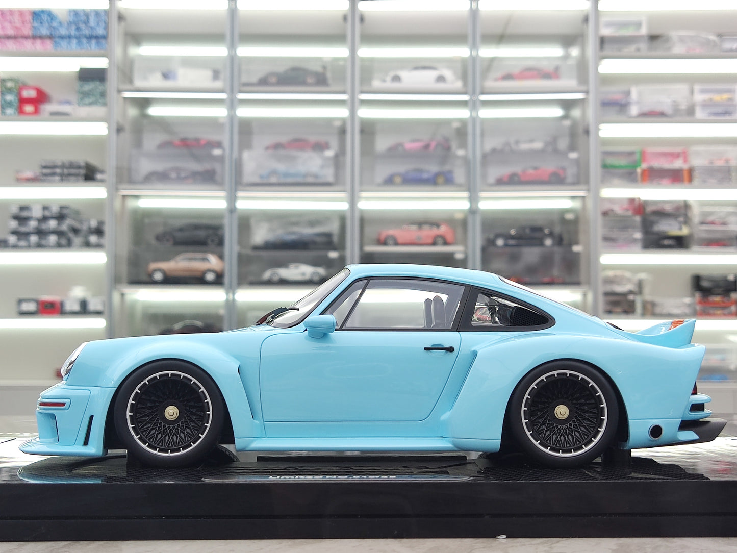 MCM 1/18 Porsche Singer DLS Turbo Carbon Base with Bay Wing and Low Wing MCM014