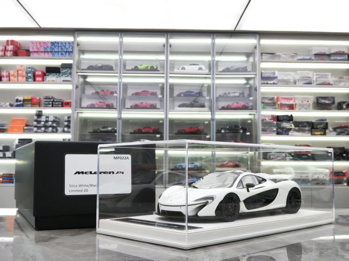 DM 1/18 McLaren P1 Limited Edition Car Model