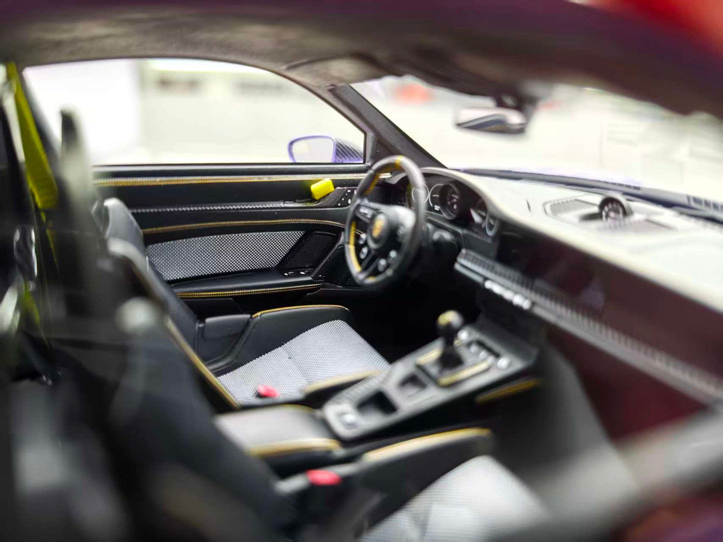 FuelMe 1/18 Porsche 992 GT3RS Purple FM18010LM-05