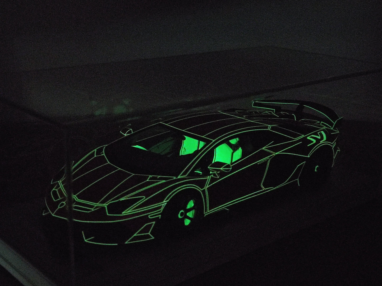 CE 1/18 Lamborghini SVJ Fluorescent Resin Car Model JS-CE004