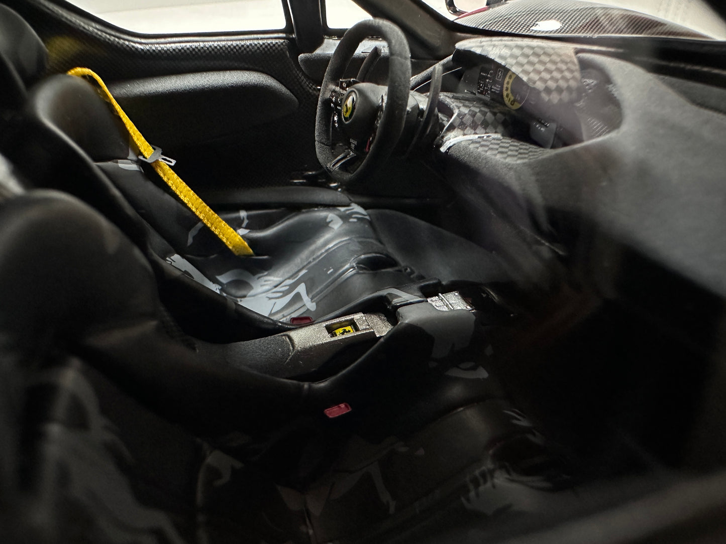 BBR 1:18 Ferrari Daytona SP3 (Red Box Edition) – Modena Yellow + Black Carbon Fiber (P18224TMOCH)