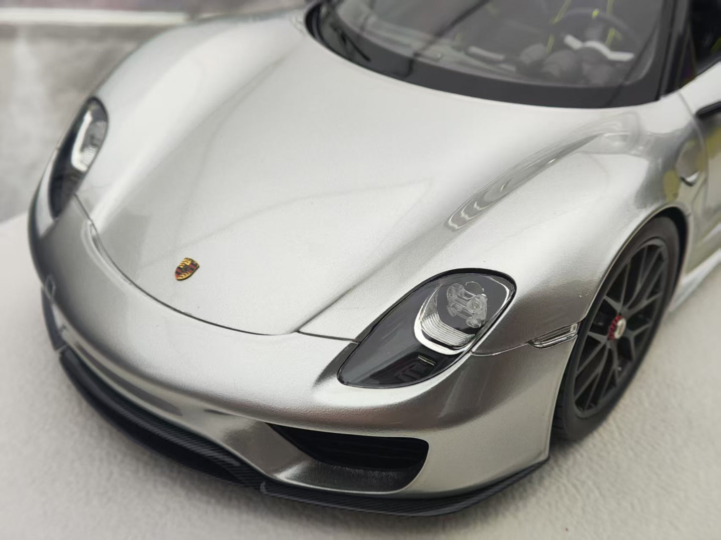 MAKEUP 1/18 Porsche 918 Spyder Silver Resin Model EML089B