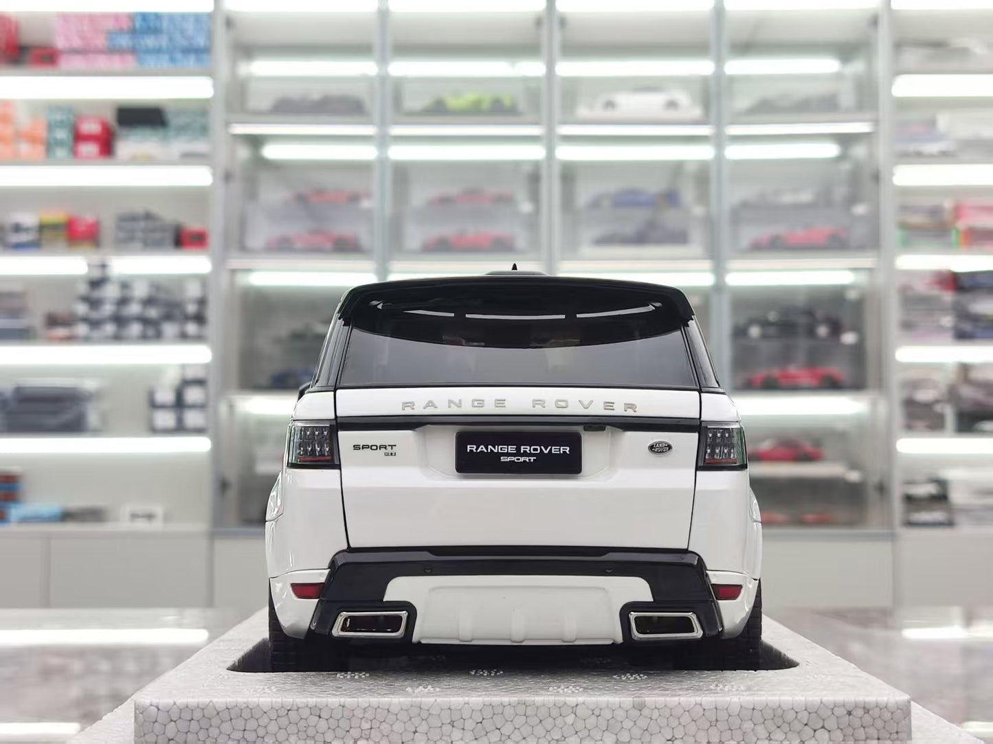 WHELART 1/18 Land Rover Sport White Alloy Model WH003