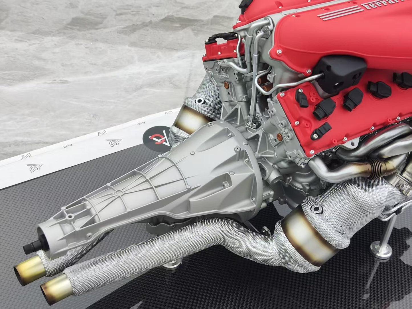 Amalgam 1/4 Ferrari 12CILINDRI V12 F140HD Engine and Gearbox M6325-SC1-16