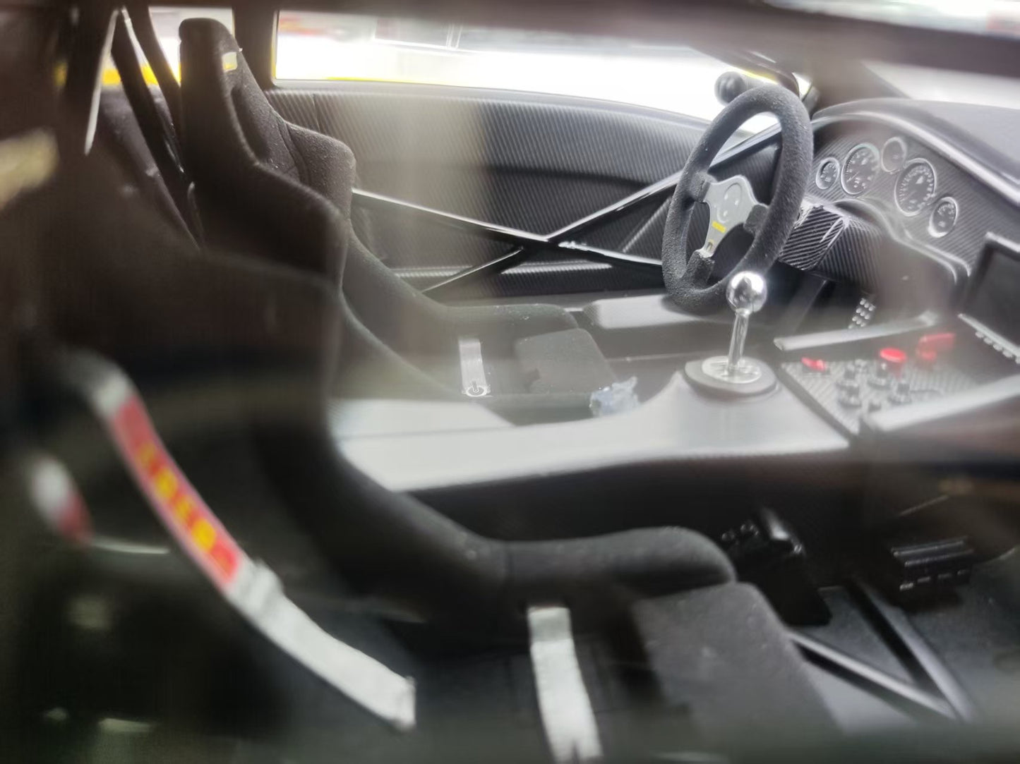 GL 1/12 Lamborghini Diablo GTR Yellow Simulation Model Car JS-GL003