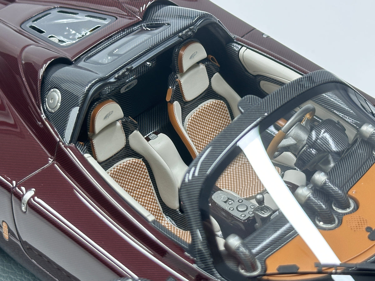 BBR 1/18 Pagani Utopia Roadster Full Carbon P18245A