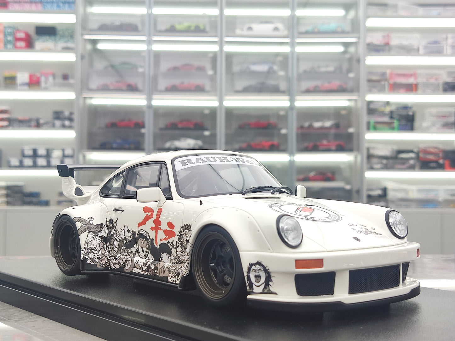 GT Spirit 1/18 Porsche AKIRA GLACIERWHITE 2024 Blanka Simulada Modelaŭto GT508