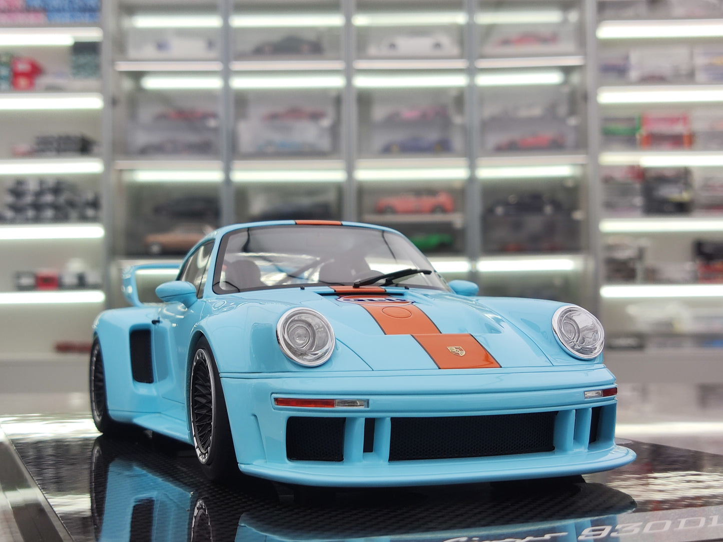 MCM 1/18 Porsche Singer DLS Turbo Carbon Base with Bay Wing and High Rear Wing MCM012