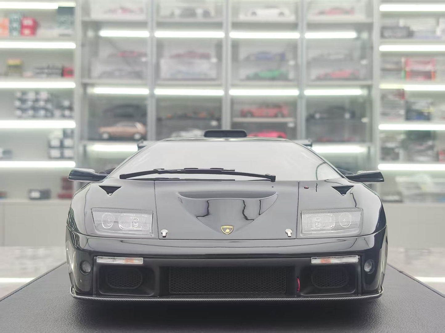 GL 1/12 Lamborghini Diablo GTR Matte Black JS-GL004