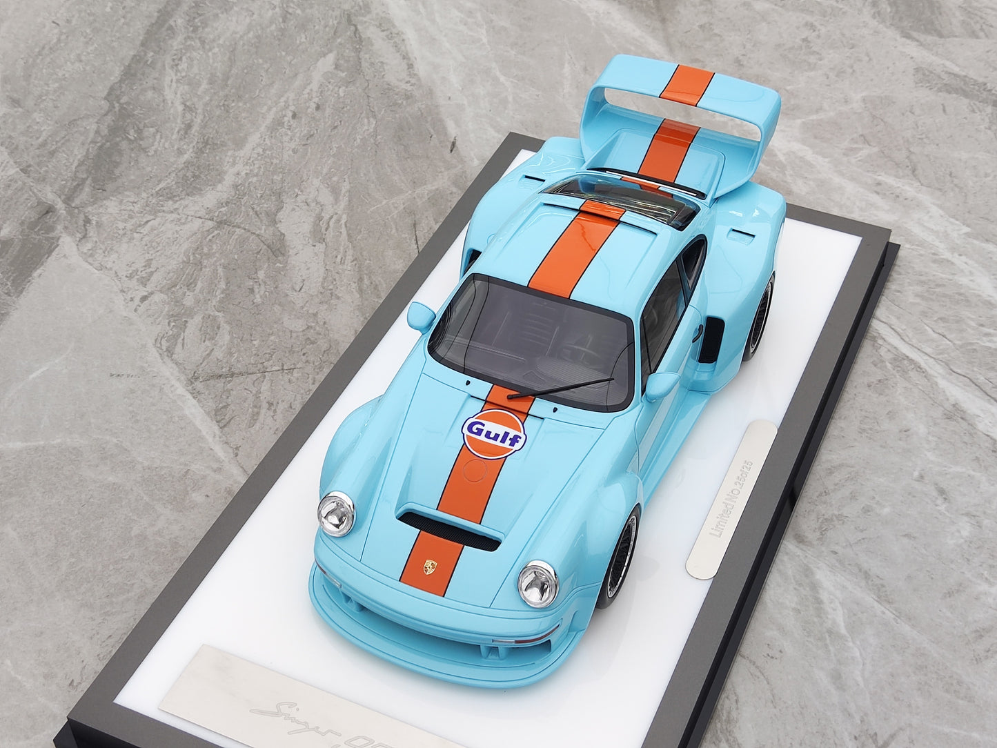 MCM 1/18 Porsche Singer DLS Turbo Acrylic Base with Bay/High Spoiler MCM013