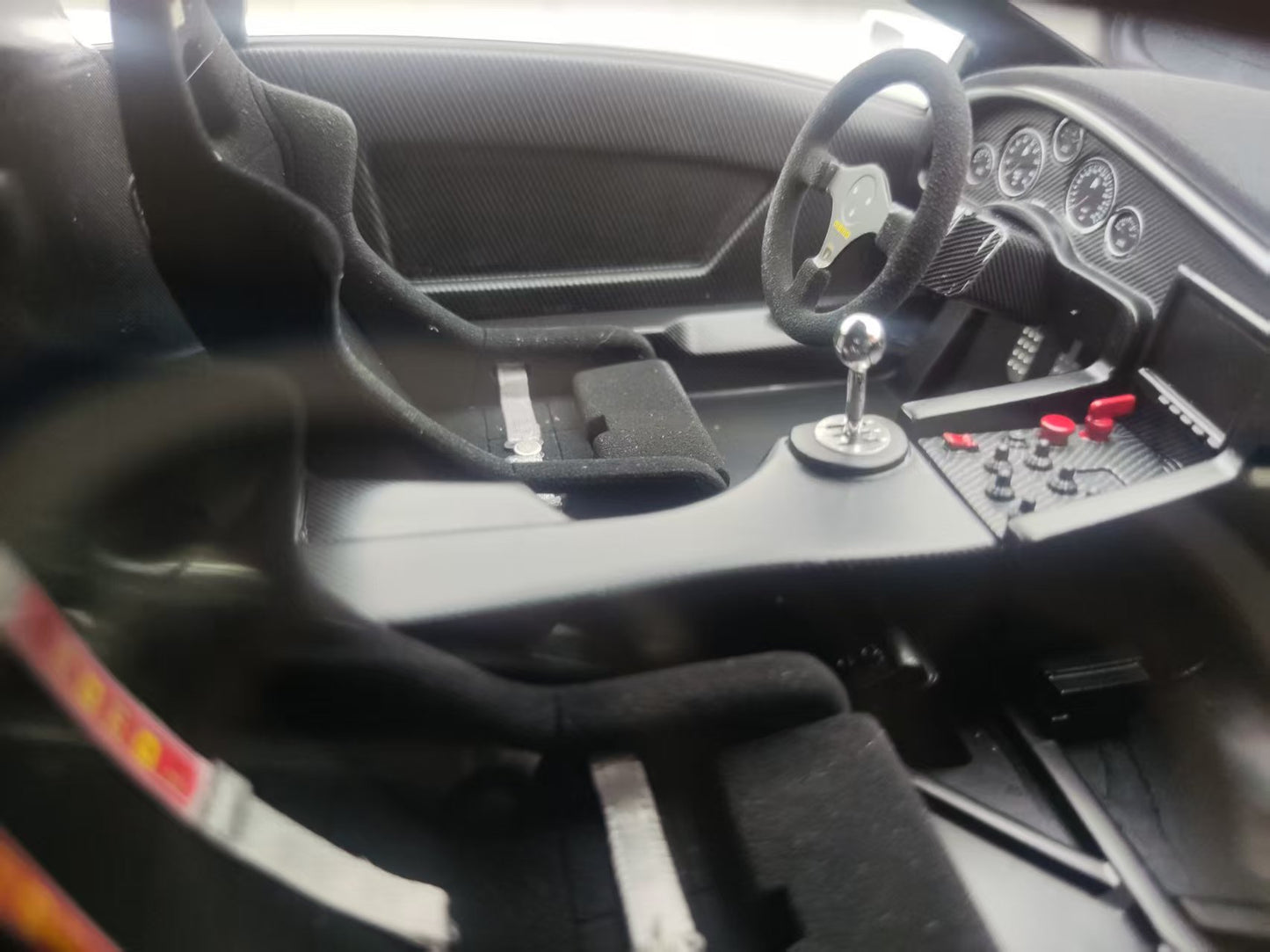 GL 1/12 Lamborghini Diablo GT Pearl White JS-GL007