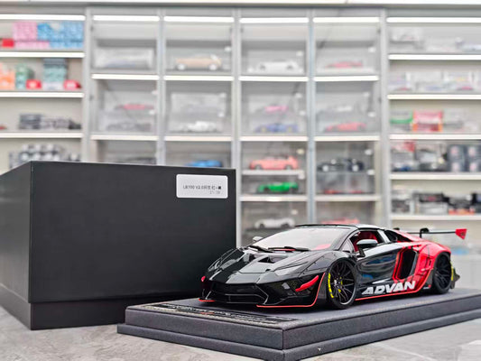 ARES MODEL 1/18 Lamborghini Aventad 2.0 ROADSTER Black/Red ARES013