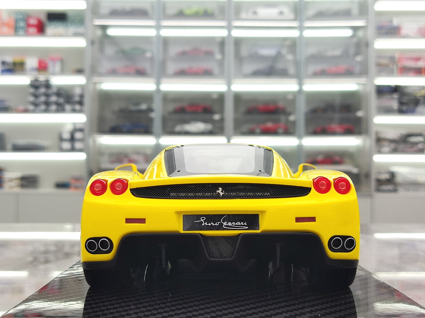 UU 1/18 Ferrari Enzo Yellow Resin Car Model JS-UU006
