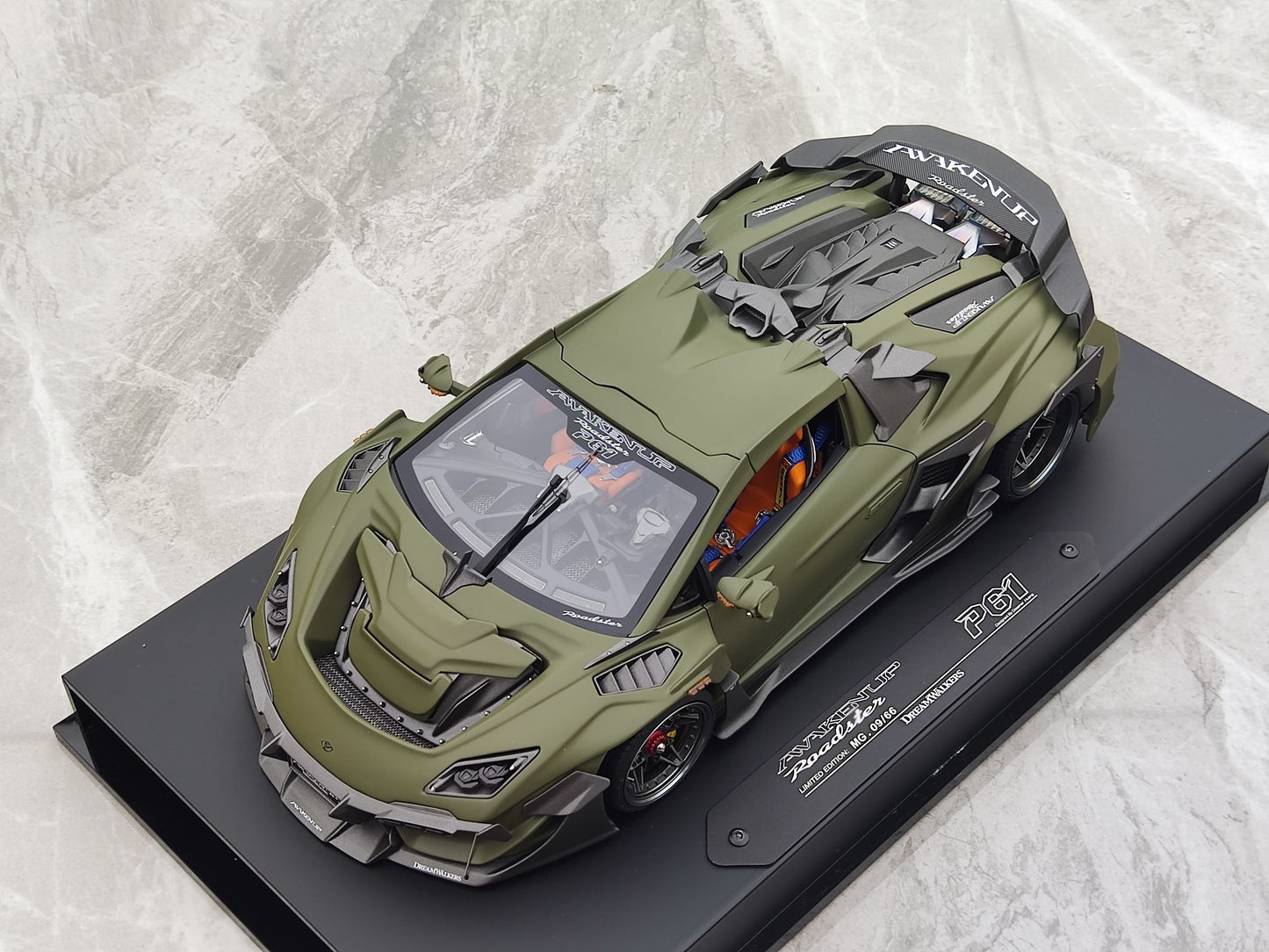 Dreamwalkers 1/18 Lamborghini Awakenup-P61 Batalgriza Limigita Eldono Simulada Modelaŭto A-D61-MG02