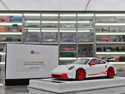 FuelMe 1/18 Porsche 992 GT3RS SASTRO FM18010LM-21