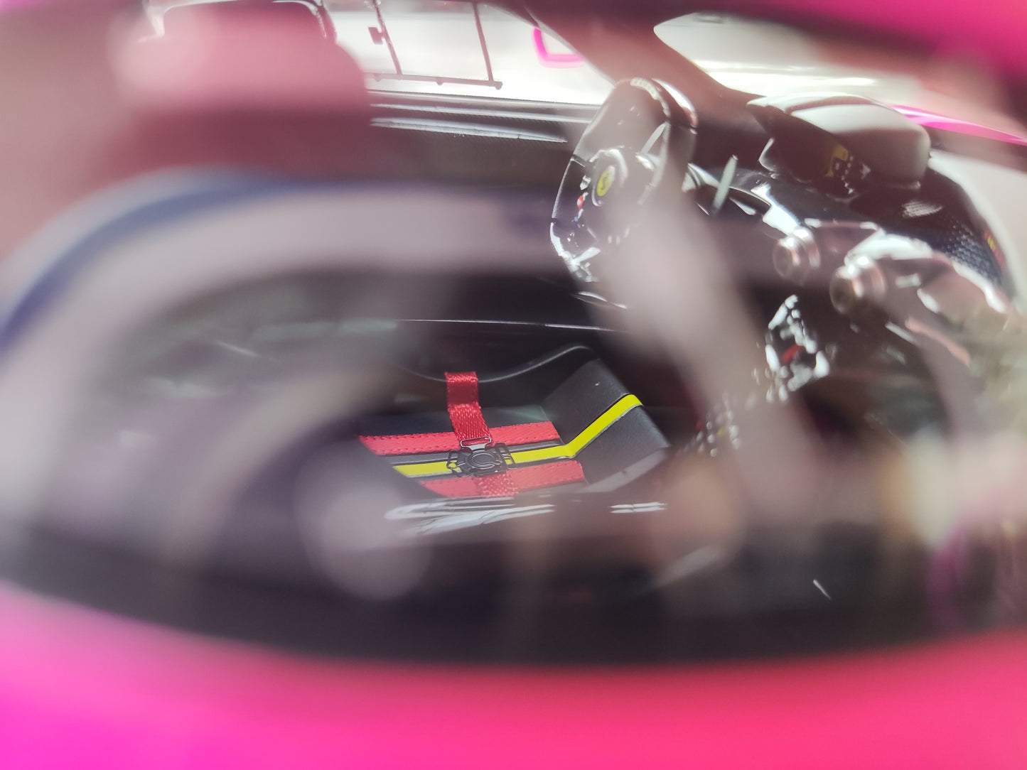 CE 1/18 Ferrari FXXK Electric Pink Simulation Car Model JS-CE011