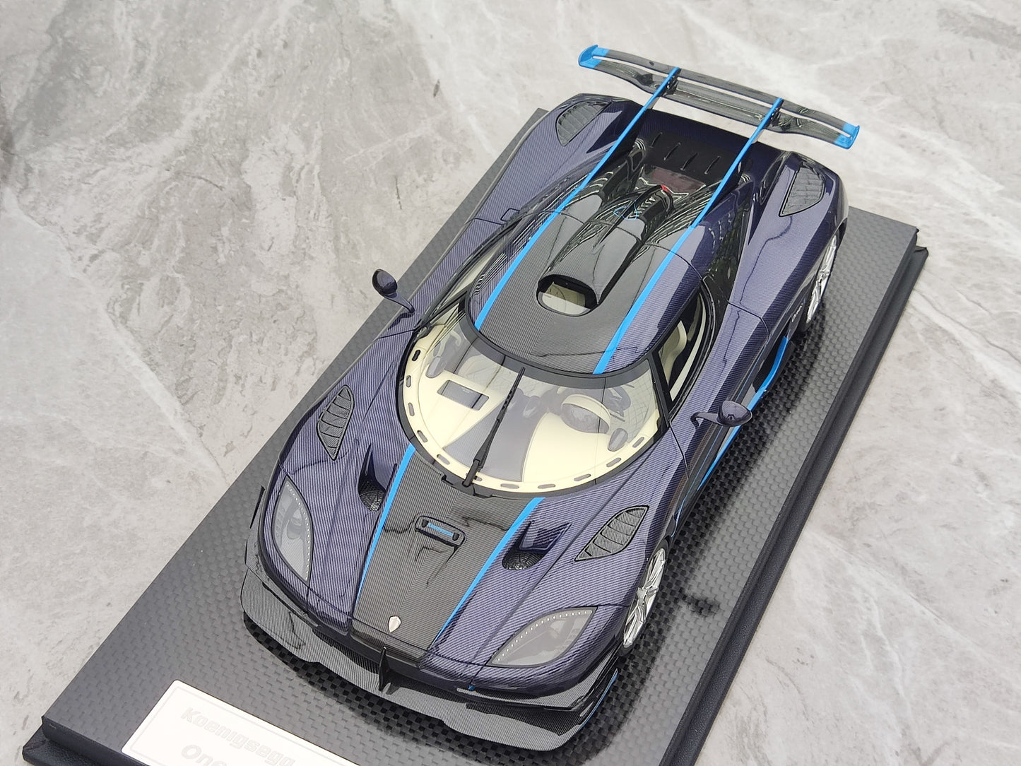 FRONTIART 1/18 Koenigsegg ONE:1 Carbon Blue FA047