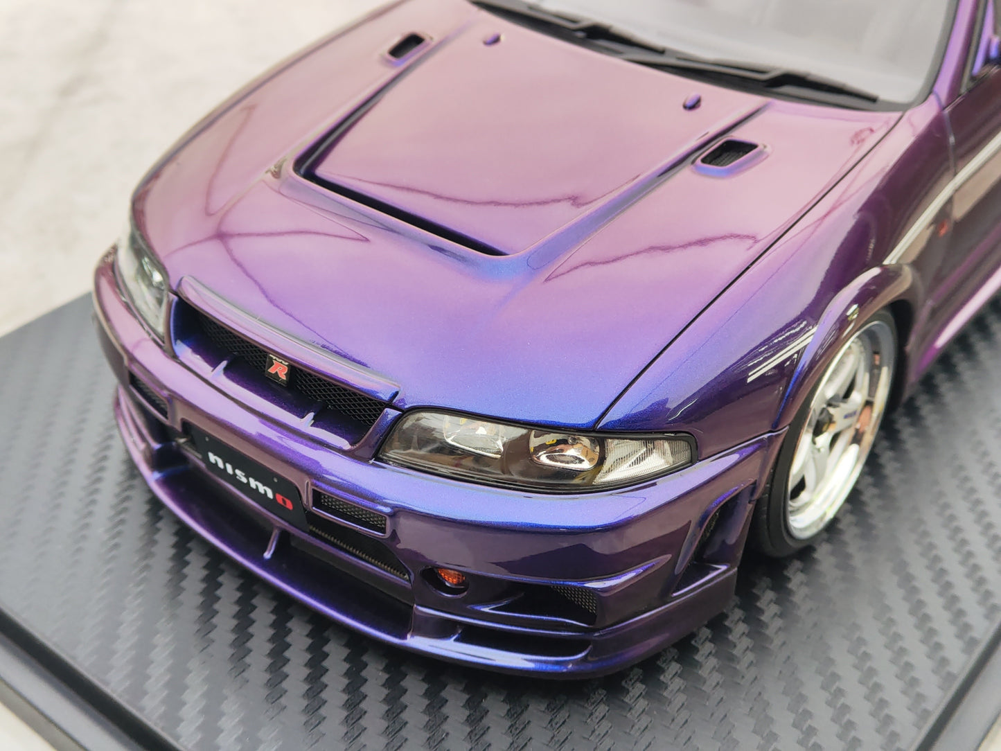 IG 1/18 Nissan NISMO400R (BCNR33) Purple Resin Model Car Ornament IG3657