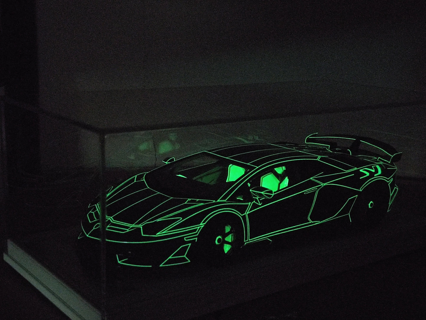 CE 1/18 Lamborghini SVJ Fluorescent Resin Car Model JS-CE004