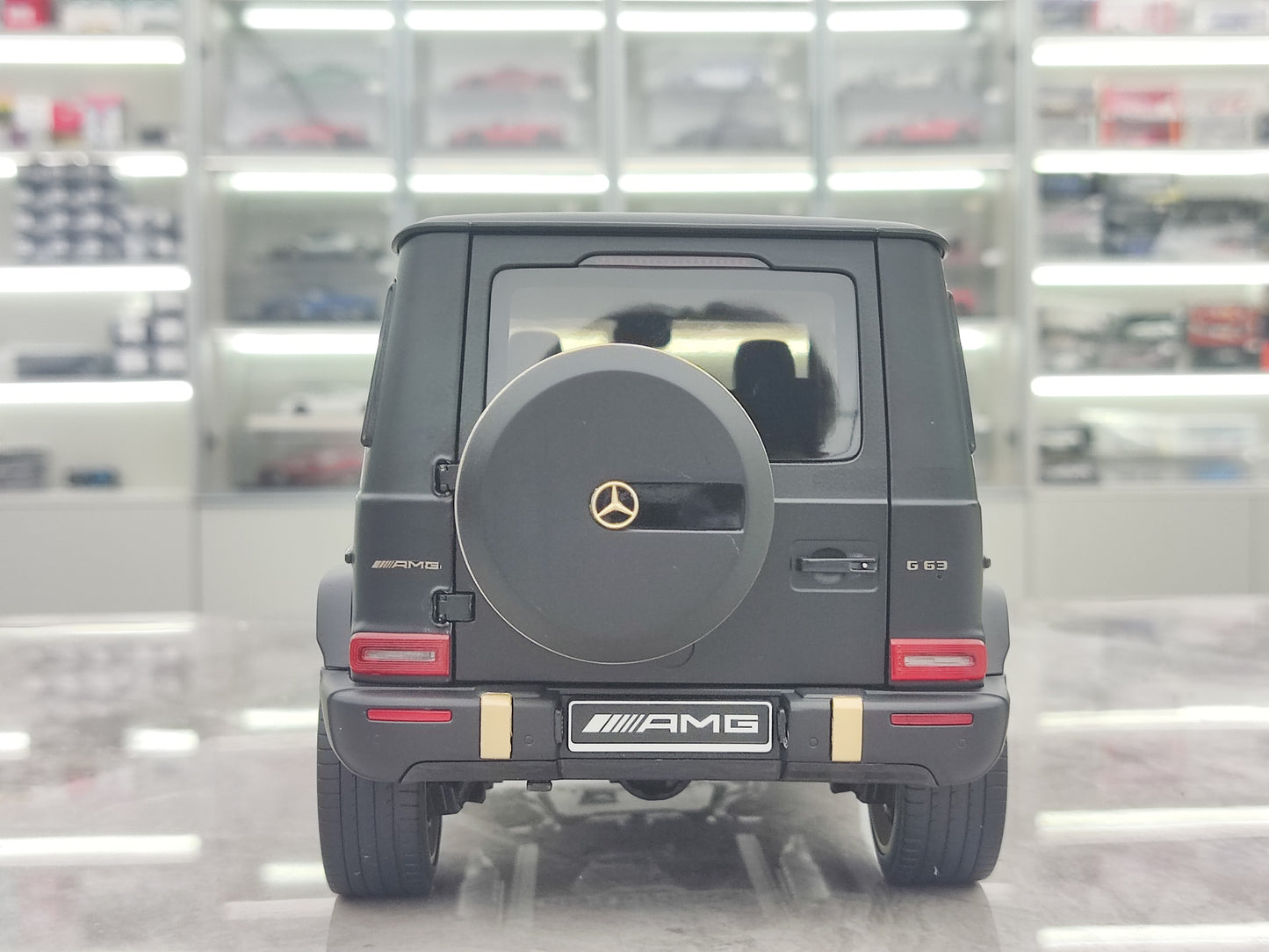Almost Real 1/18 Mercedes-AMG G 63 Grand Edition Jia Chen Limited Collection Black Diecast Model Car 820805
