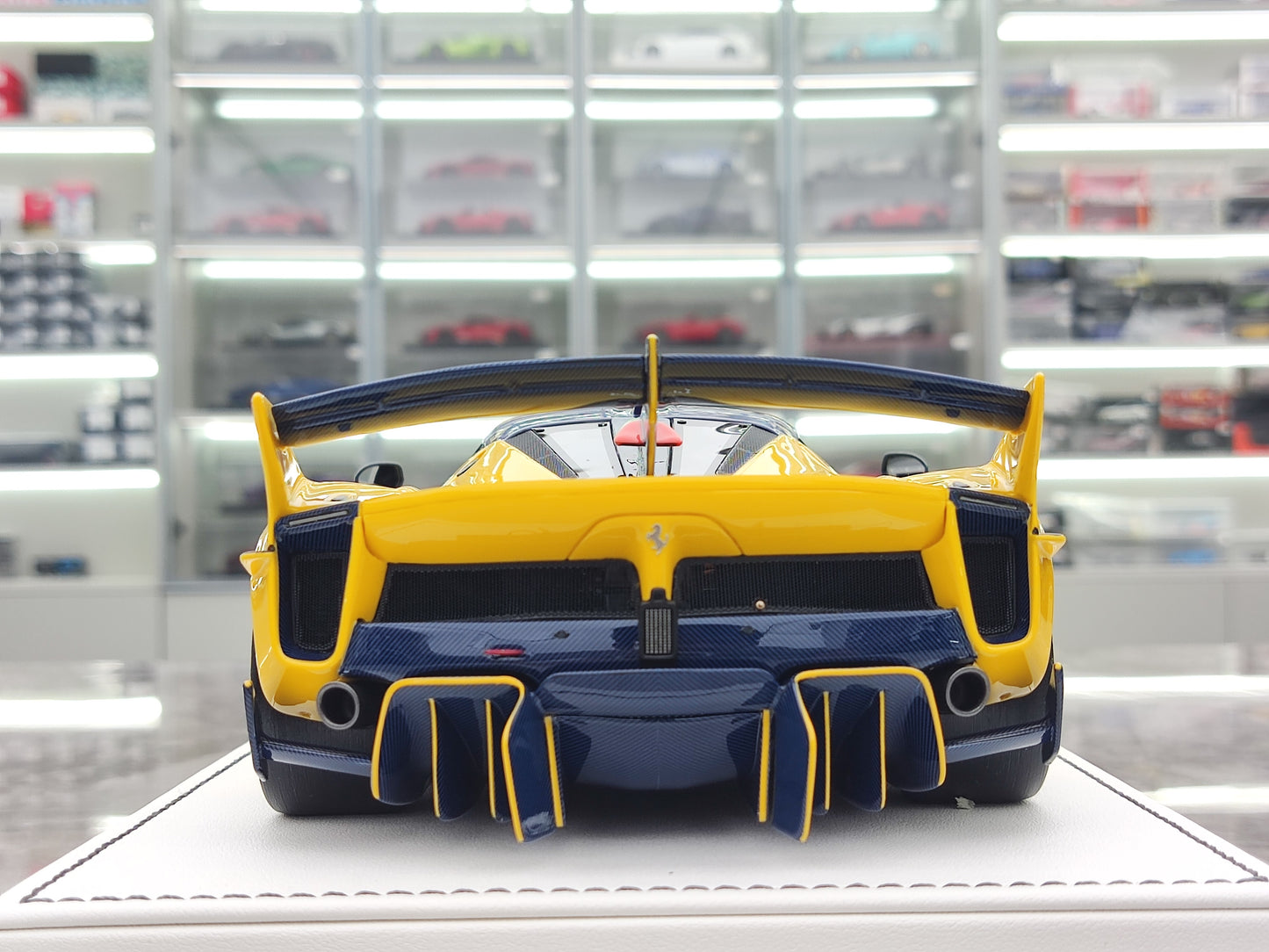 PR 1/18 Ferrari FXXK EVO Yellow Limited Edition Car Model PR-003