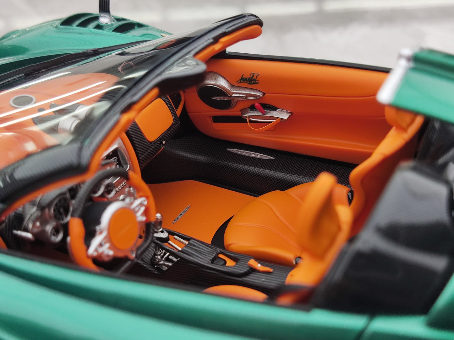 BBR 1/18 Pagani Imola ROADSTER Metallic Green P18250A