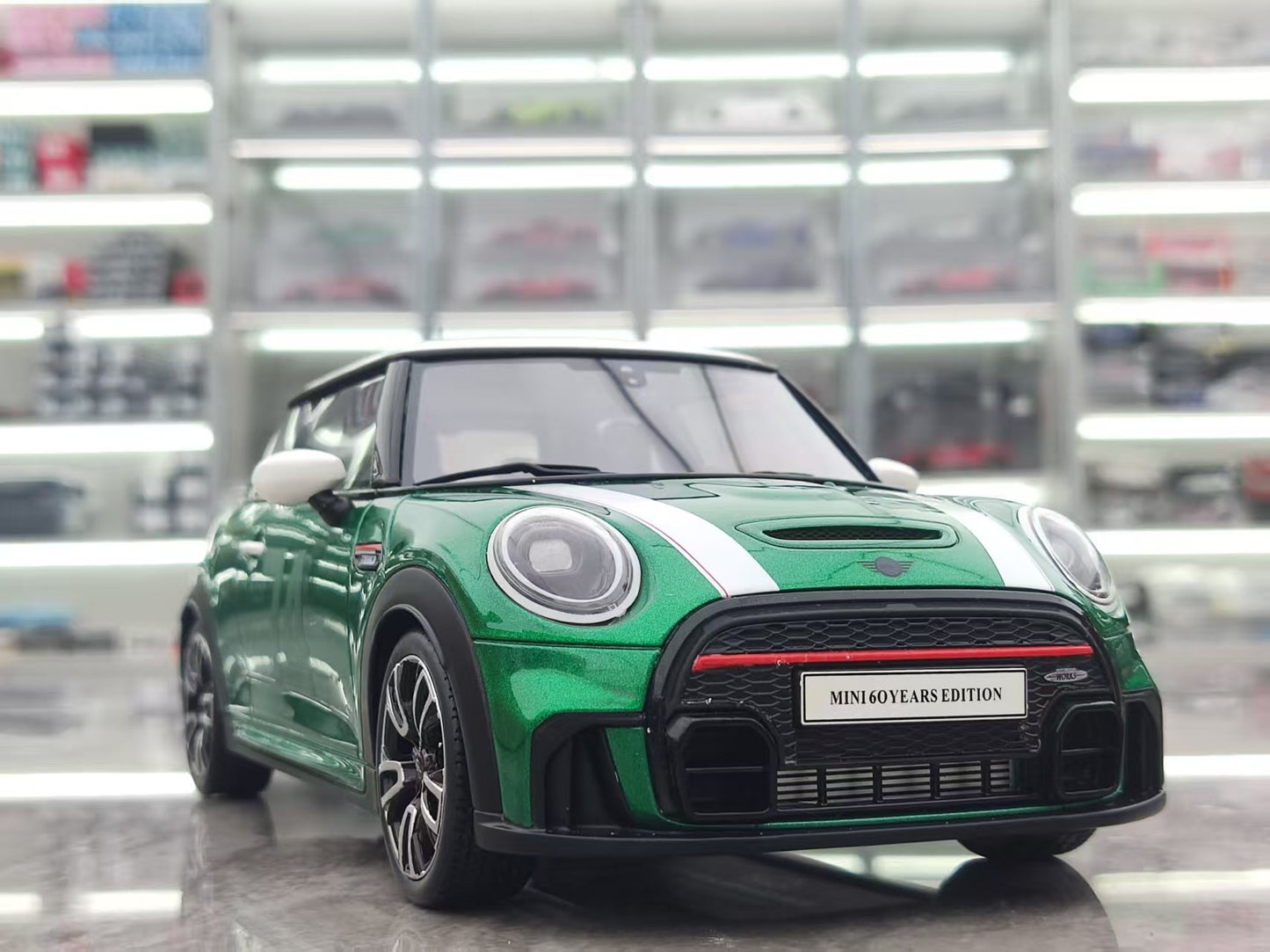 OTTO 1/18 MINI COOPER F56 JCW BRITISH RACING Green Resin Model OT1098