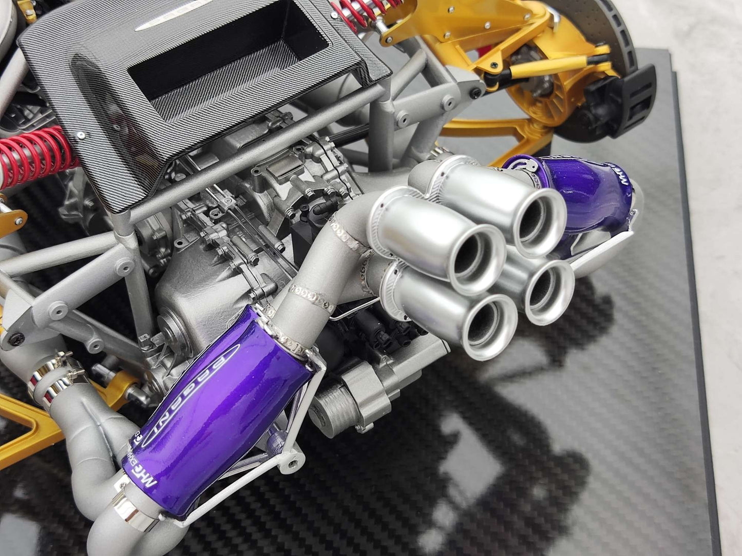 FRONTIART 1/6 Pagani Huaya Engine Black Gold Purple FA006