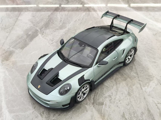 MINICHAMPS 1/18 Porsche 911 GT3 RS Silver Alloy Car Model 110062044