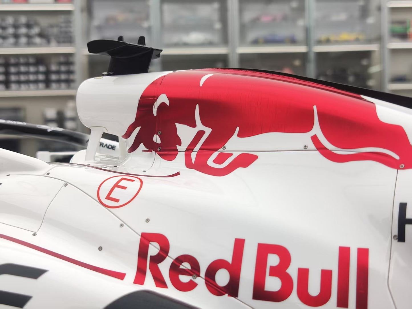 Spark 1/8 Red Bull Racing RB21 No.1 Oracle Red Bull Racing Winner Japanese GP
2025 Max Verstappen 08SP295