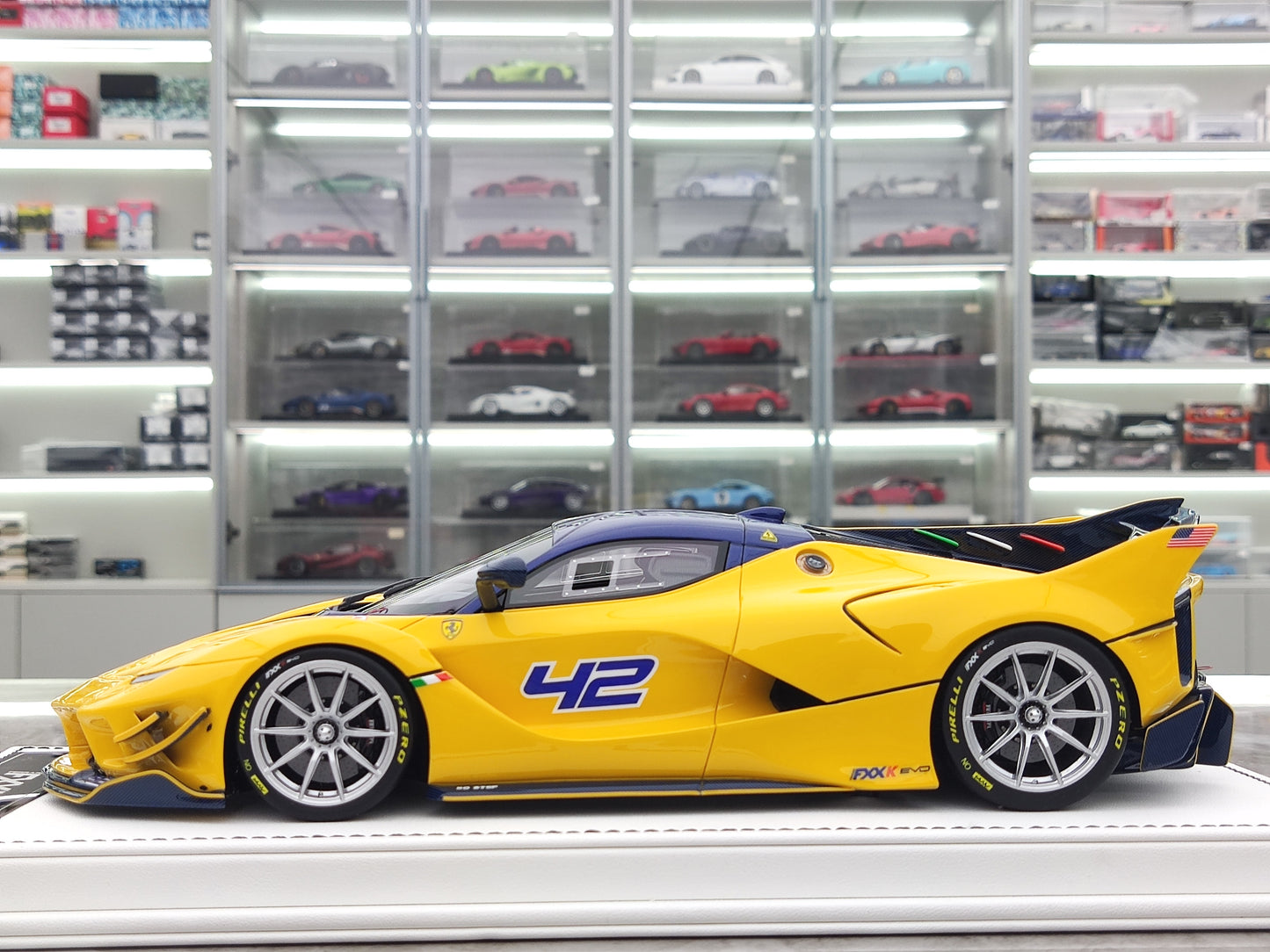 PR 1/18 Ferrari FXXK EVO Yellow Limited Edition Car Model PR-003