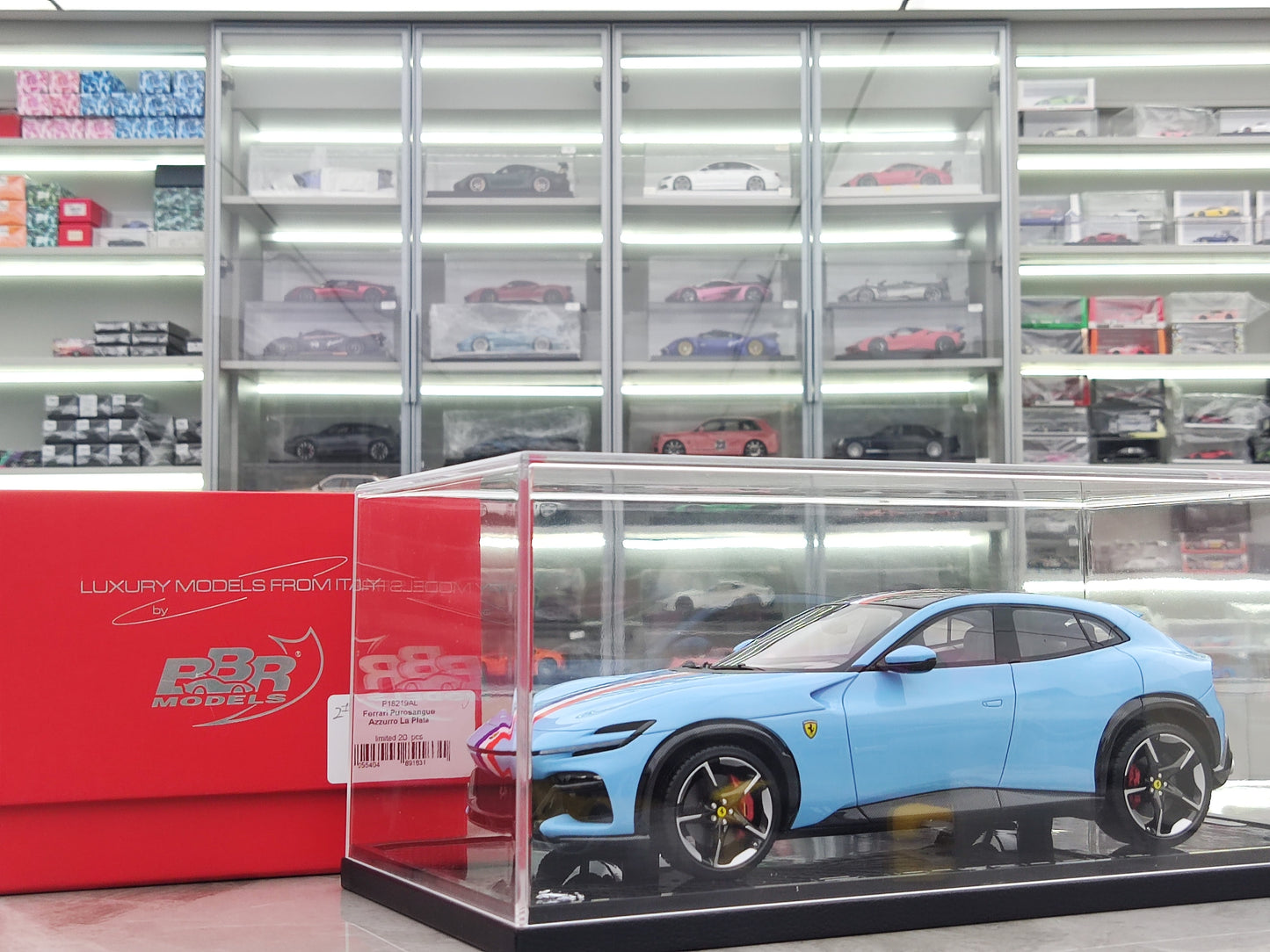 BBR 1/18 Ferrari Purosangue Plata Blue P18219AL