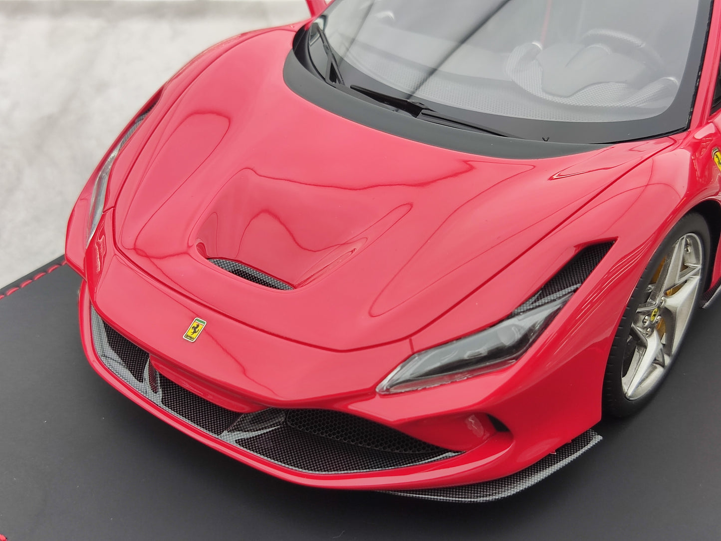 BBR 1/18 Ferrari F8 Standard Red Limited Edition Simulation Model Car P18171A1-25