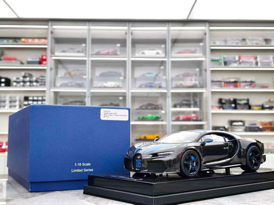MR 1/18 Bugatti Chiron Super Sport Silver Blue BUG012C